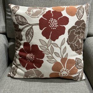Home accent pillow with Flowers